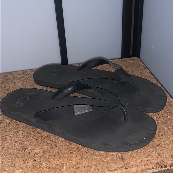 - UGG Casual Men’s Thong Sandals Size 12 Black Spring Summer Beach Slip On - Picture 9 of 11